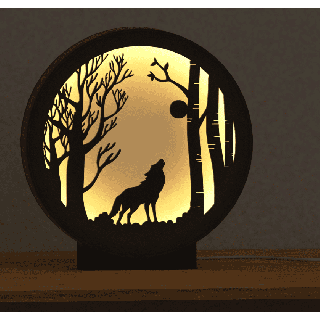 Luz - lobo en el bosque (color cálido de luz)