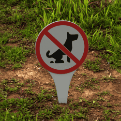 Placa de proibição de passear cães – durável e legível | Fluo Dog