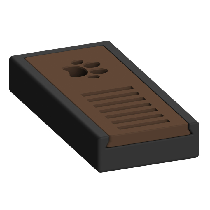 Skrytka zapachowa w formie małego pudełeczka – dyskretne i łatwe do zakamuflowania ukrycie do treningów nosework.