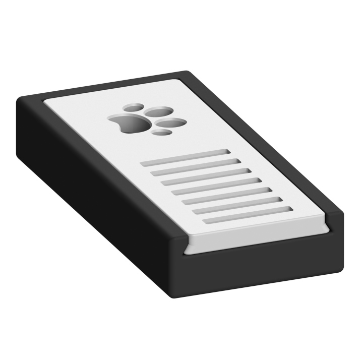 Skrytka zapachowa w formie małego pudełeczka – dyskretne i łatwe do zakamuflowania ukrycie do treningów nosework.