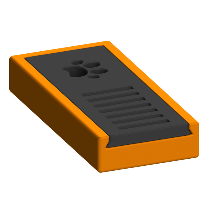 Skrytka zapachowa w formie małego pudełeczka – dyskretne i łatwe do zakamuflowania ukrycie do treningów nosework.