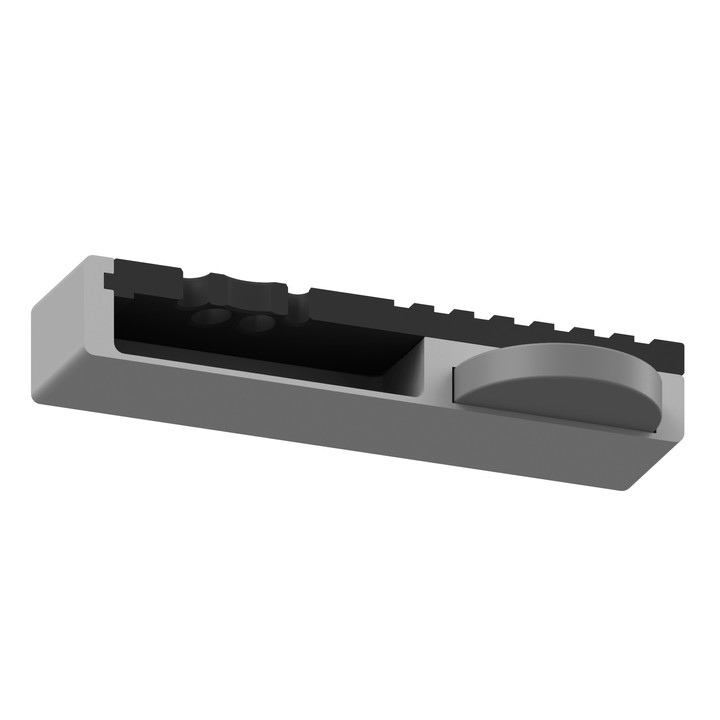 Metalowy pojemnik do noseworku o prostokątnym kształcie – trwały i łatwy do utrzymania w czystości.