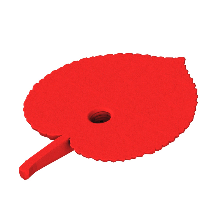 Ukrycie zapachu do treningóe nosework - atrapa liścia z lipy z gniazdem na puszki zapachowe