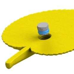 Mocowanie pudełka Fluonose Nano+ w zabawce węchowej Liść lipy